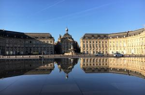 Bordeaux - Itinerario nei luoghi dove è stato modellato il mito moderno del vino: la riva destra